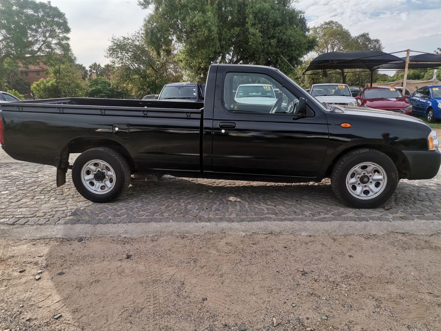 Used 2015 Nissan NP300 Hardbody 2.4 4x4 - Private Seller