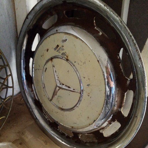 Wheel cap, old Merc - Private Seller Wheel cap, old Merc - Private Seller
