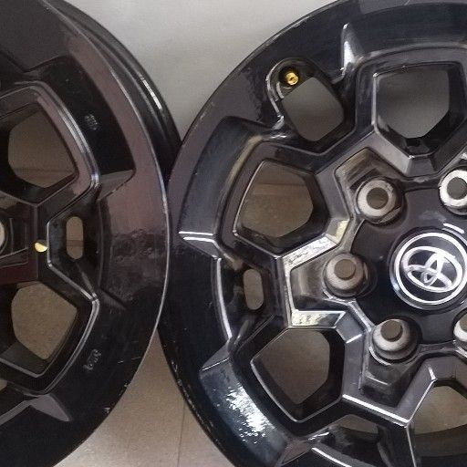 17inch toyota OEM