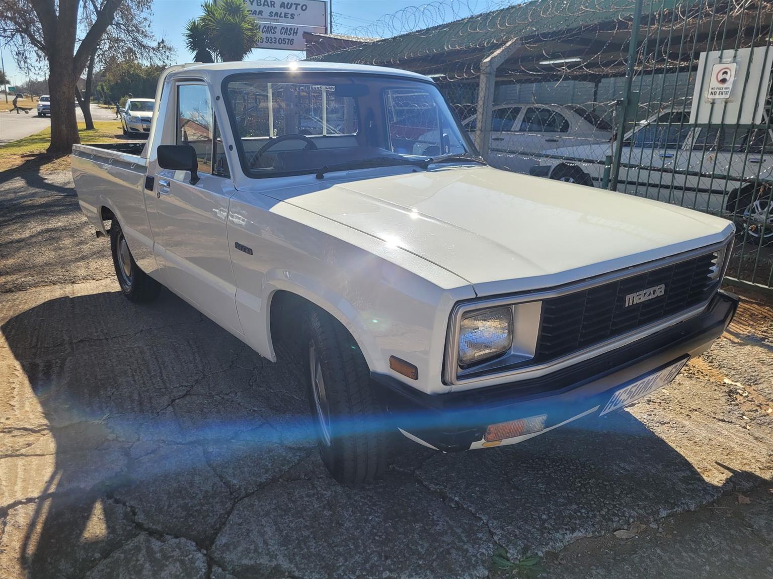 1984 Mazda B1600 Bakkie