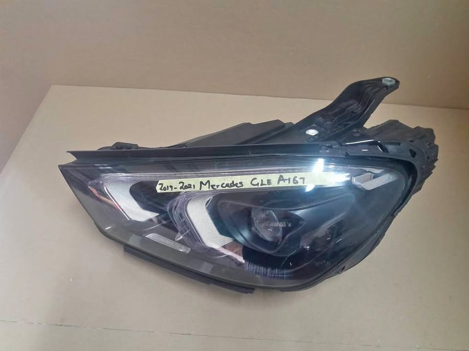 2019-2021 MERCEDES BENZ GLE A169 LEFT SIDE HEADLIGHT FOR SALE