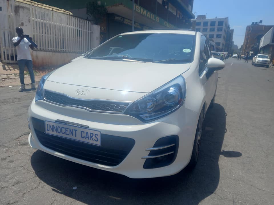 2015 KIA RIO 1.4 TEC PETROL, MANUAL TRANSMISSION, WHITE COLOUR, MILEAGE 76000KM