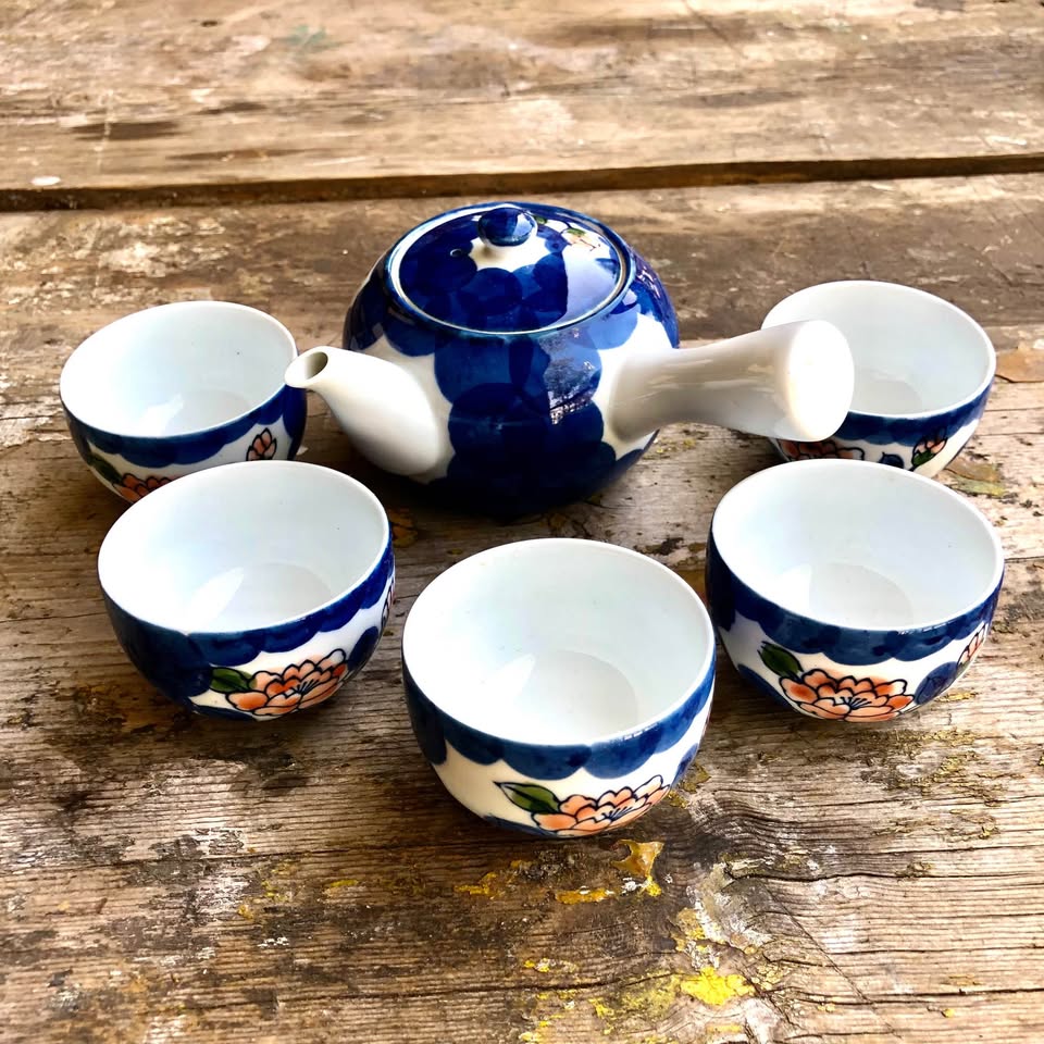 Vintage Handpainted Ceramic Japanese Tea Pot & 5 Cups Set
