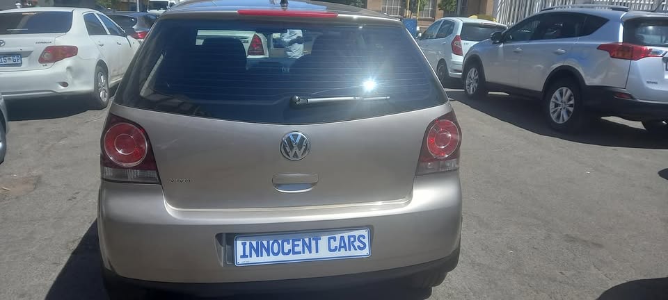 2017 VW POLO VIVO 1.6 PETROL, MANUAL TRANSMISSION, GOLD COLOUR, MILEAGE 56000KM