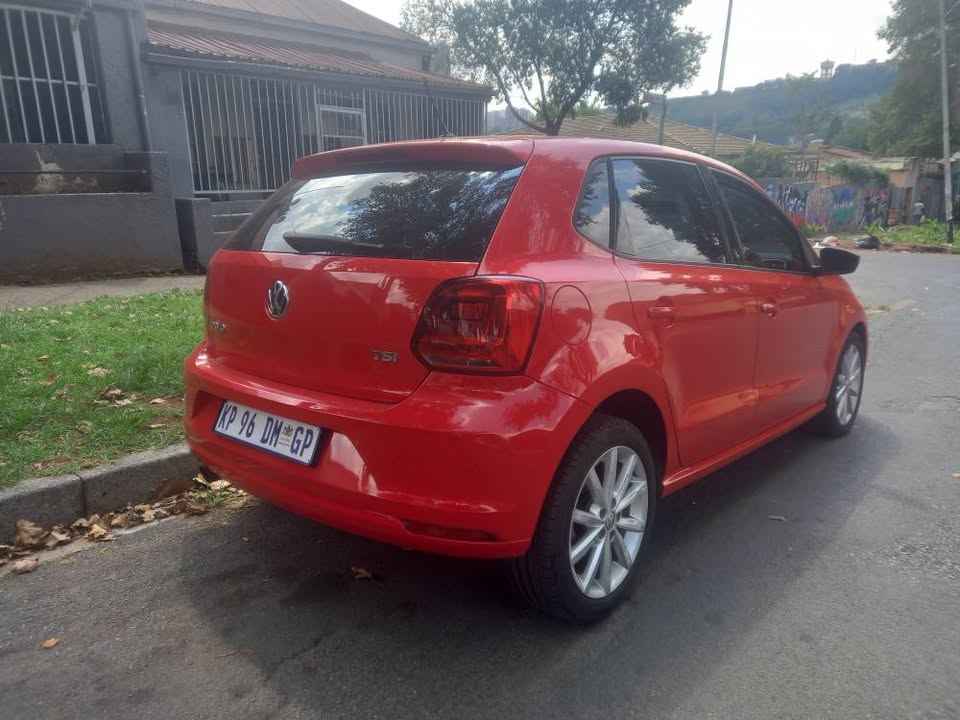 2017 VW Polo Tsi Comfortline, 1.2 Petrol, Automatic, Red, Mileage 80,000