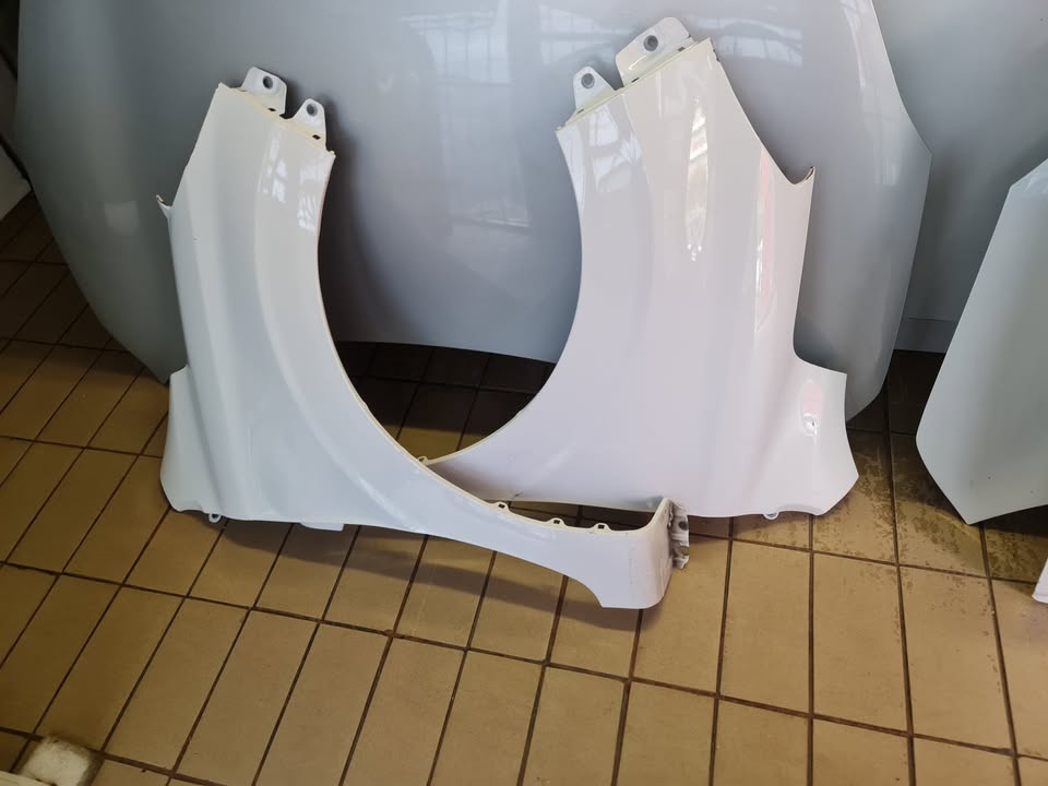 2018 HYUNDAI GRAND i10 FENDERS LEFT AND RIGHT IN GOOD CONDITION - Private Seller 2018 HYUNDAI GRAND i10 FENDERS LEFT AND RIGHT IN GOOD CONDITION - Private Seller