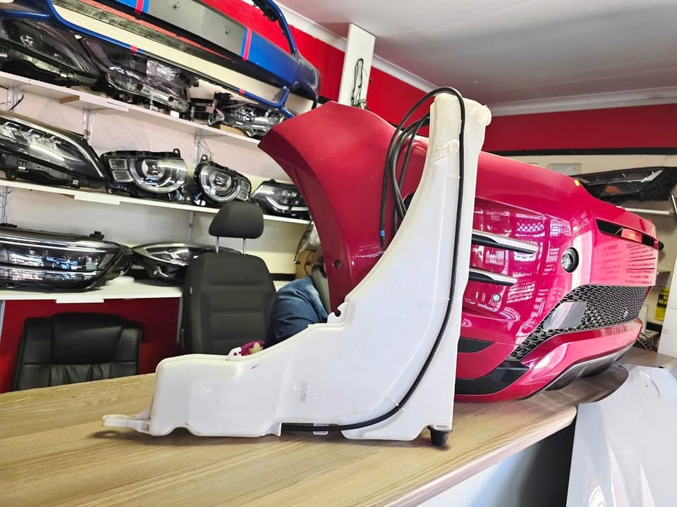 2023 LAND ROVER RANGE ROVER SPORT WINDOR WASHER BOTTLE 2023 LAND ROVER RANGE ROVER SPORT WINDOR WASHER BOTTLE