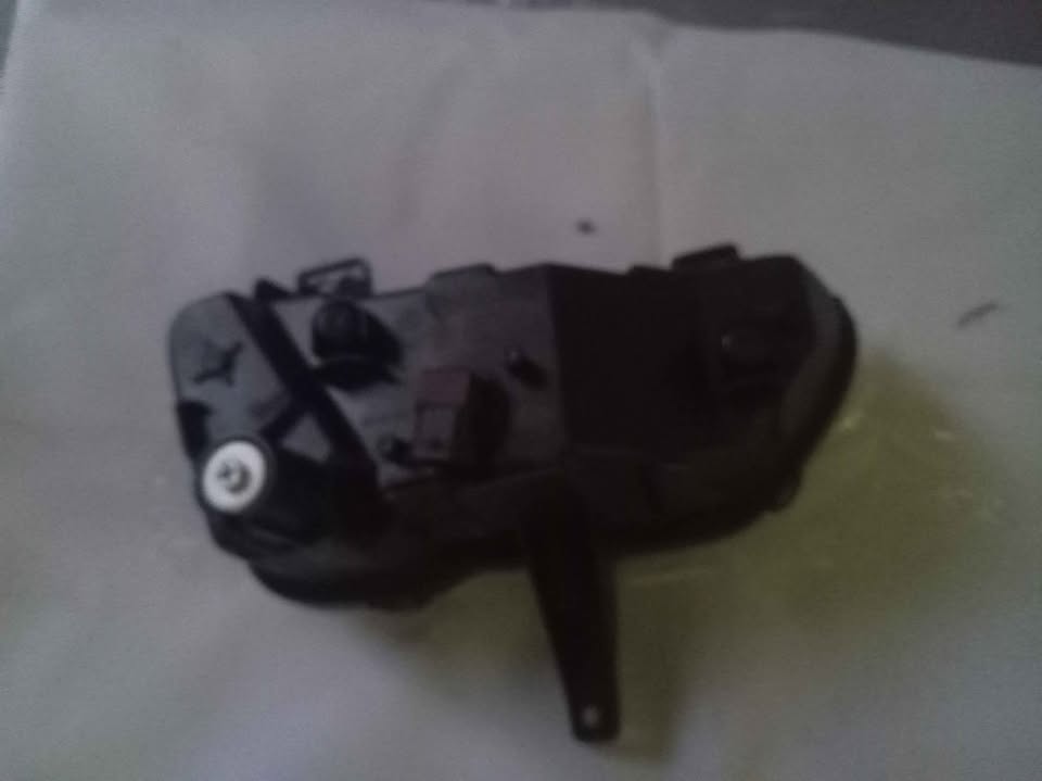 GWM P series headlight - Private Seller