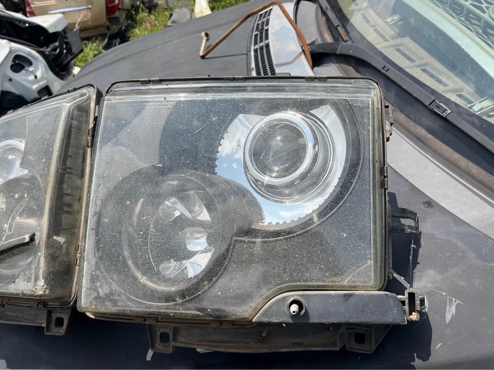 2003–2005 Range Rover L322 Headlights - Private Seller