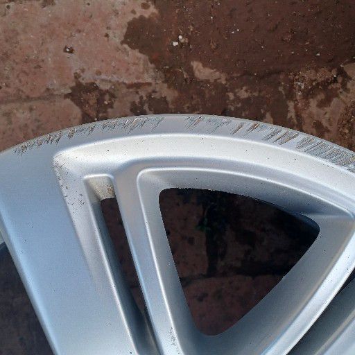 OEM Amarok rim