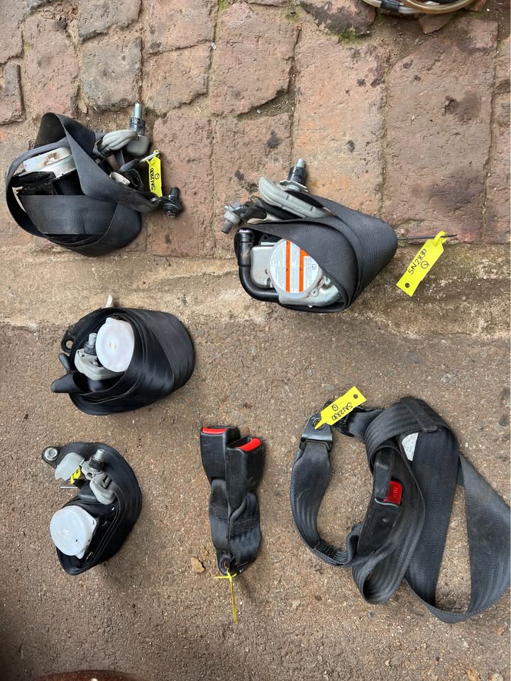 Suzuki Celerio safety belts available - Private Seller Suzuki Celerio safety belts available - Private Seller