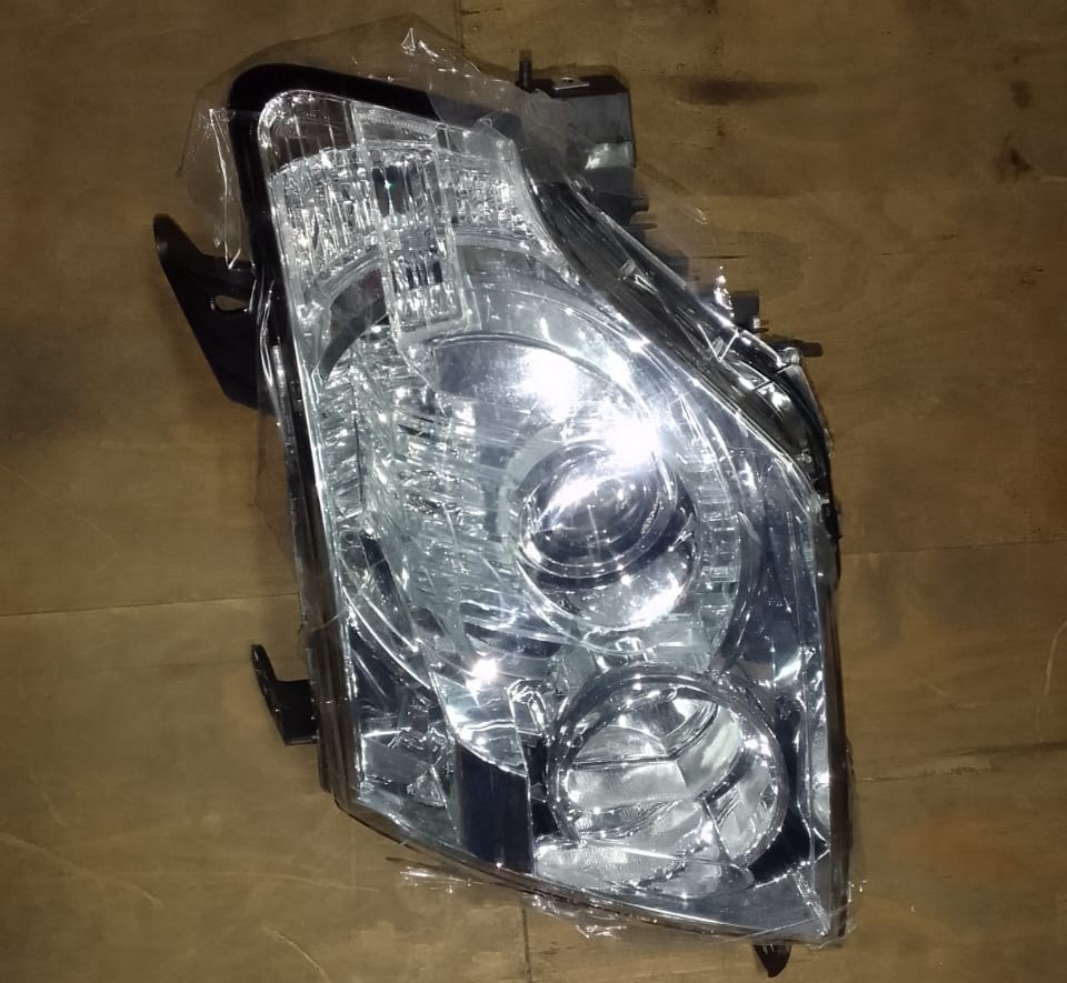 New Mitsubishi Pajero Gen 4 Headlights - Private Seller New Mitsubishi Pajero Gen 4 Headlights - Private Seller