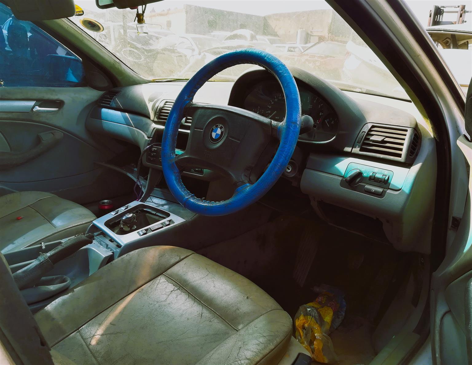 2000 BMW E46 318i - Stripping for Spares