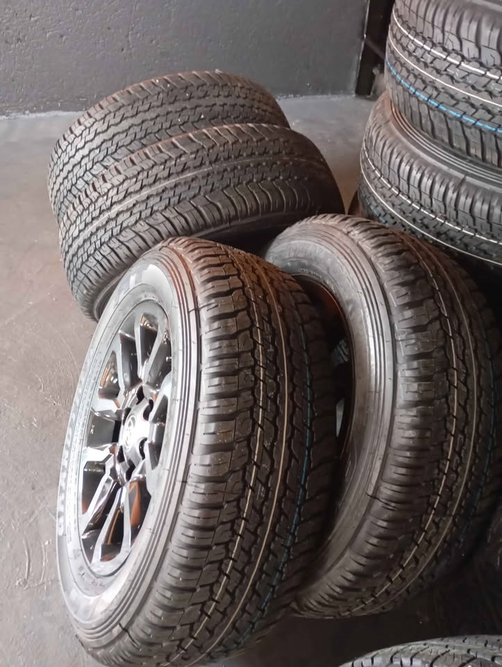 18" Toyota Legend RS rims with new tyres available now. - Private Seller