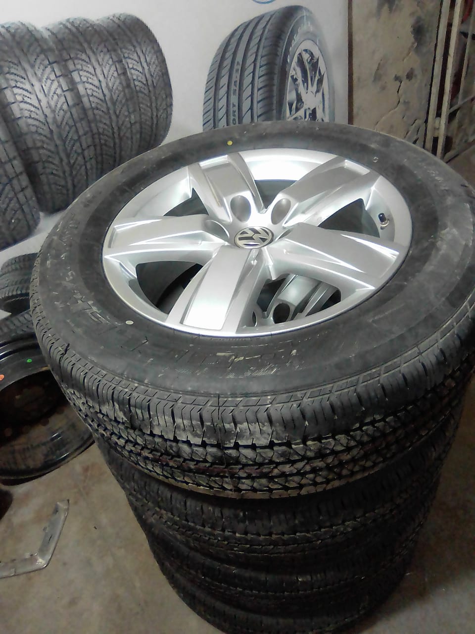 18inch VW Amarok original mags with brand new 255/60/18 Bridgestone Dueller H/T - Private Seller 18inch VW Amarok original mags with brand new 255/60/18 Bridgestone Dueller H/T - Private Seller
