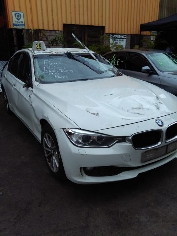 STRIPPING FOR SPARES BMW F30 320I MANUAL - Private Seller STRIPPING FOR SPARES BMW F30 320I MANUAL - Private Seller