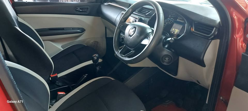 Renault Triber 1.0 Manual petrol 7seater