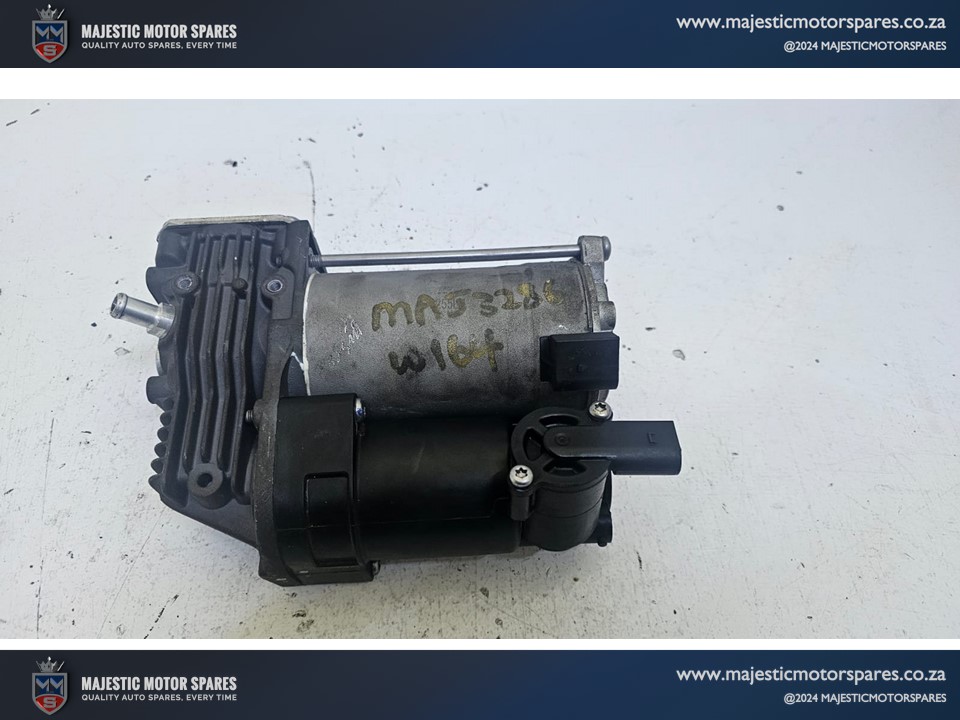 Mercedes ML350 W164 Air Suspension Pump for sale – Pre-Owned
