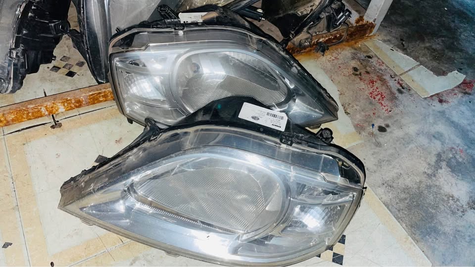 Nissan NP200 headlights - Private Seller Nissan NP200 headlights - Private Seller