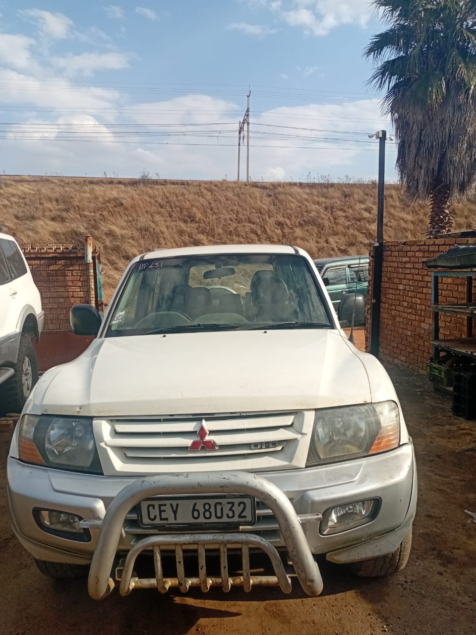 Mitsubishi CK 3.2  DID 2001 Model Stripping For Spares - Private Seller