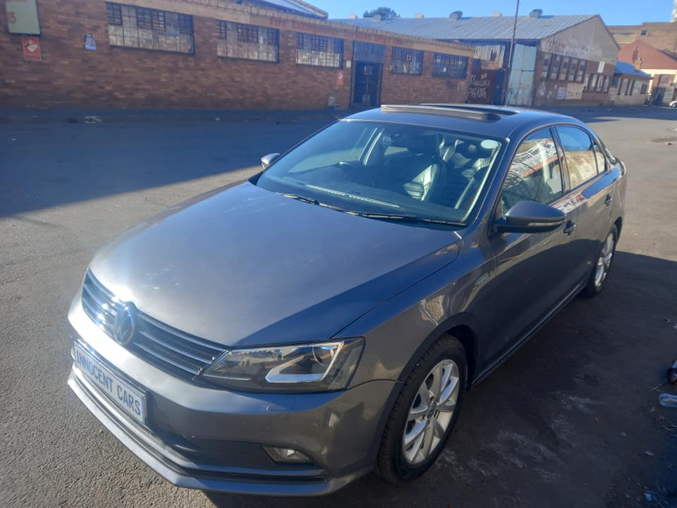 2018 JETA 7 SEDAN 1.4TSI HIGHLINE PETROL, AUTO DSG 7SPEED, SUNROOF, GREY COLOR