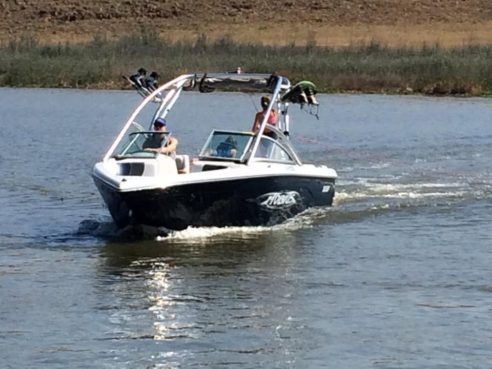 Moomba Mobius Gravity Games XLV 325hp 5.7L, V8, EFI with only 78 hours!!!