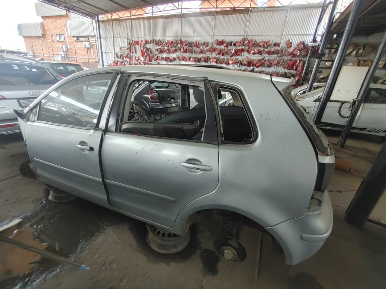 VW POLO STRIPPING FOR SPARES - Private Seller VW POLO STRIPPING FOR SPARES - Private Seller