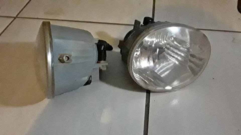 Toyota Land Cruiser 70 series Left and Right hand side Fog Lights - Private Seller Toyota Land Cruiser 70 series Left and Right hand side Fog Lights - Private Seller