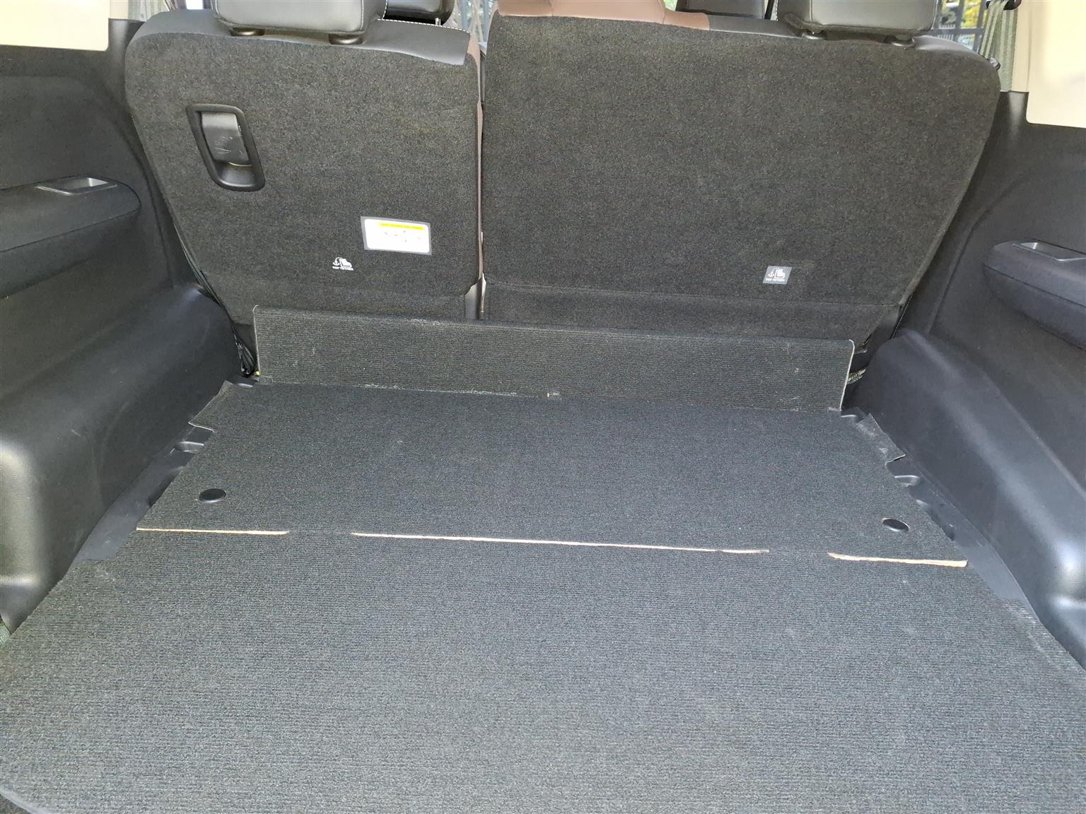 Mahindra Scorpio N 4XPLORE boot leveller - Private Seller