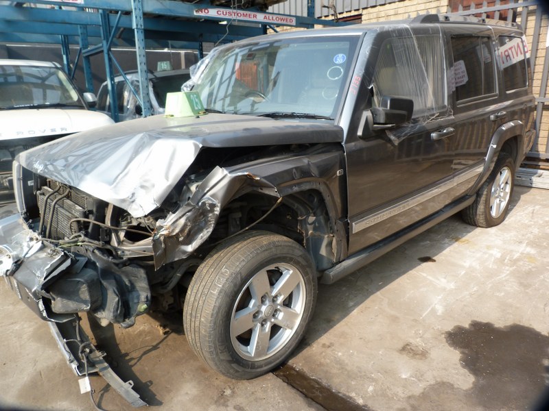 Jeep Commander 5.7 HEMF Limited - 2006 STRIPPING FOR SPARES - Private Seller Jeep Commander 5.7 HEMF Limited - 2006 STRIPPING FOR SPARES - Private Seller