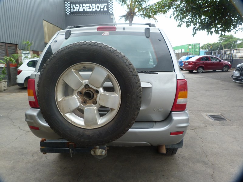 Jeep Grand Cherokee Chrysler LTD 4.7 V8 AT Gold - 2001 STRIPPING FOR SPARES - Private Seller Jeep Grand Cherokee Chrysler LTD 4.7 V8 AT Gold - 2001 STRIPPING FOR SPARES - Private Seller