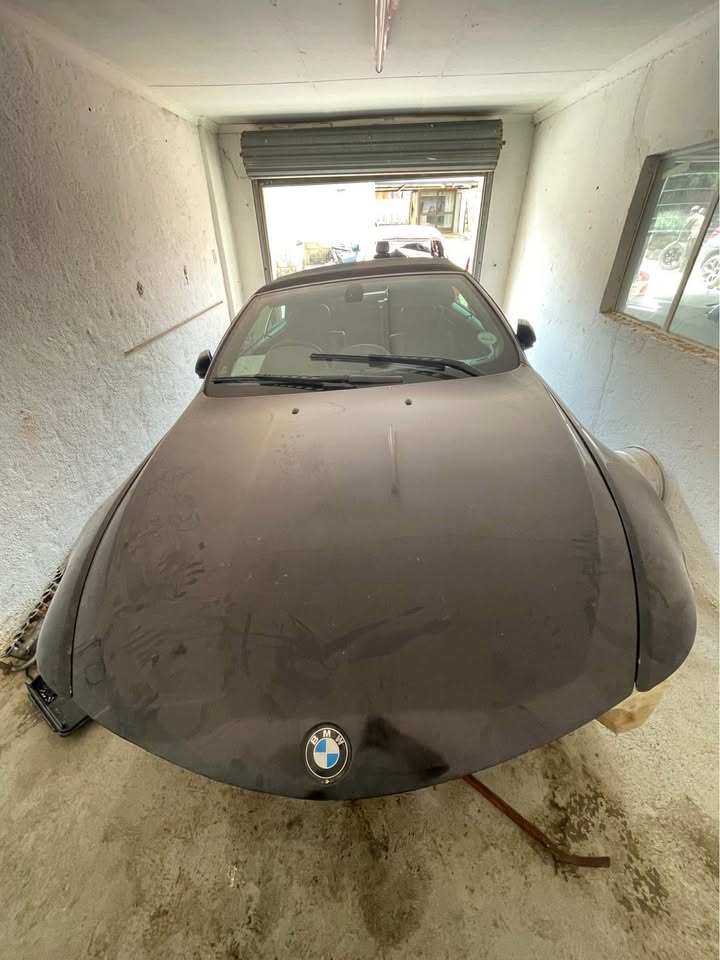 BMW 650ci soft top stripping for spares