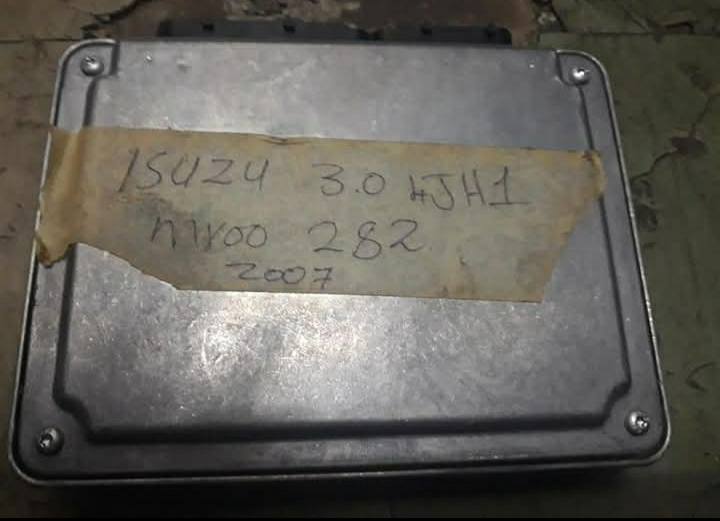 Isuzu Kb300 4jh1 Computer Box for Sale - Private Seller