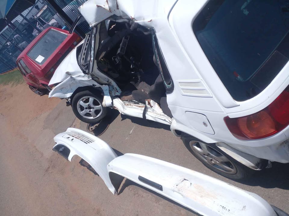 Toyota tazz stripping for parts got 2E 1.3 carburetor engine still running good - Private Seller