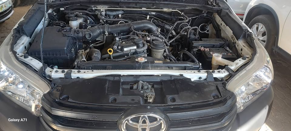 Toyota Hilux 2.0Gd vvti single cab Manual petrol