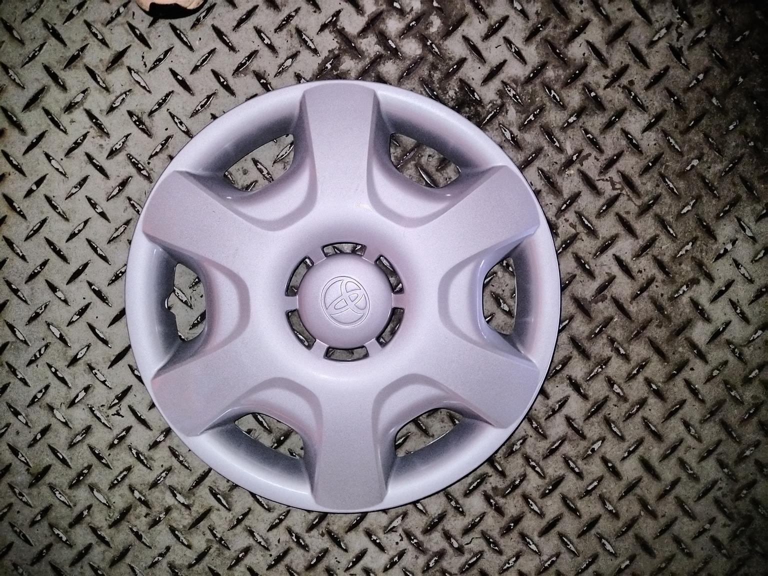 Toyota corolla wheel cap for sale brand new - Private Seller