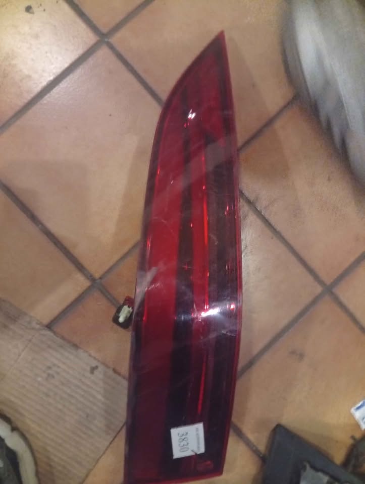 JAGUAR E-PACE TAIL LIGHT - Private Seller