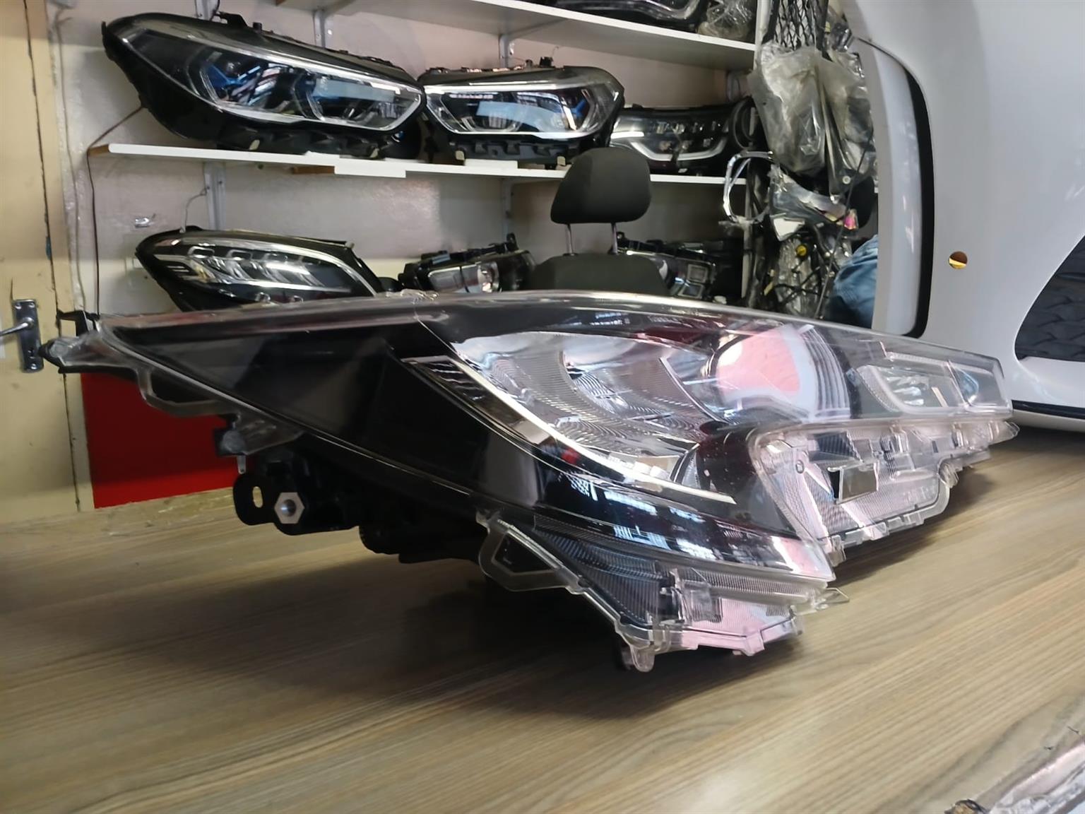 2023 TOYOTA COROLLA LED HEADLIGHT RIGHTSIDE - Private Seller 2023 TOYOTA COROLLA LED HEADLIGHT RIGHTSIDE - Private Seller