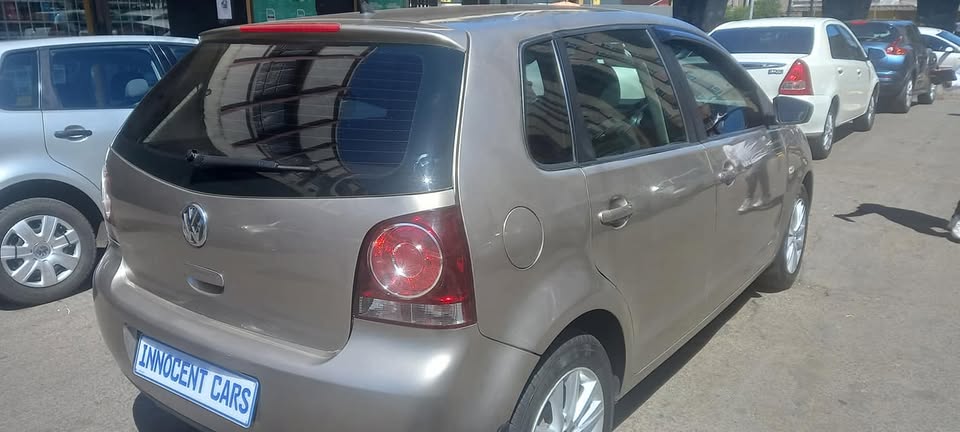 2017 VW POLO VIVO 1.6 PETROL, MANUAL TRANSMISSION, GOLD COLOUR, MILEAGE 56000KM