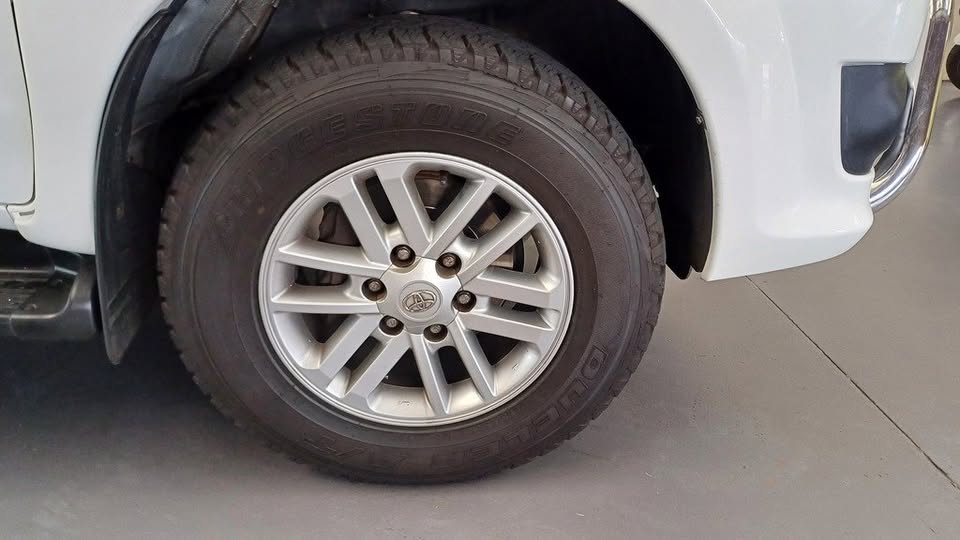 2014 TOYOTA FORTUNER 3.0D-4D 4X4 (M)