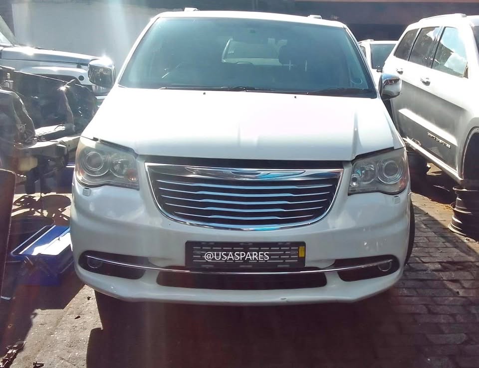 Chrysler Grand Voyager 2.8 MK3 Used Parts In Stock - Private Seller