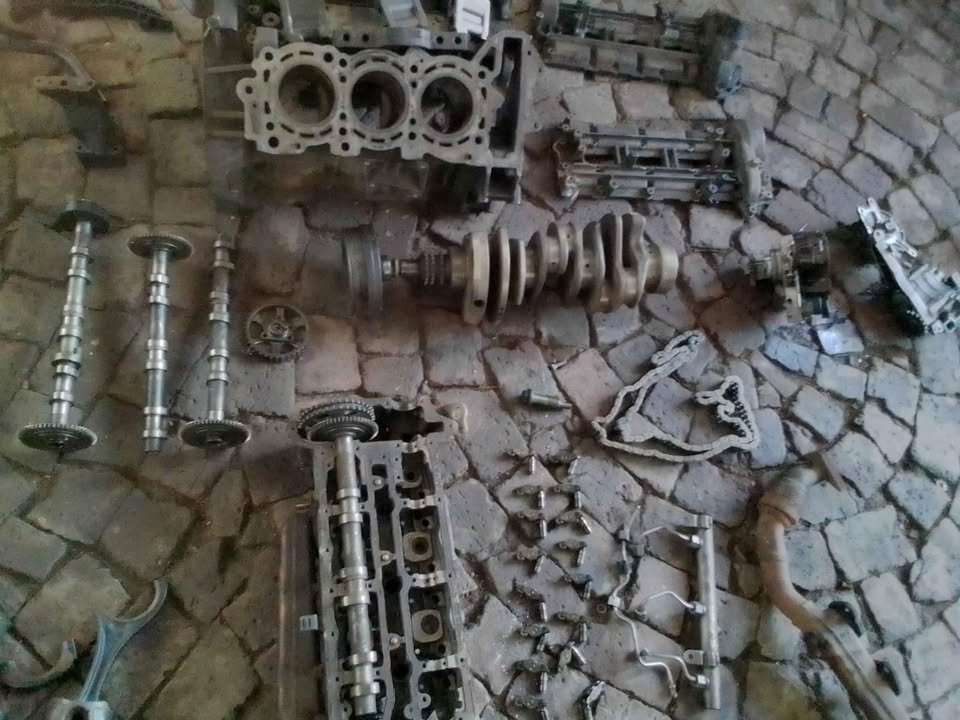 2007 jeep commander 3.0 engine parts - Private Seller 2007 jeep commander 3.0 engine parts - Private Seller