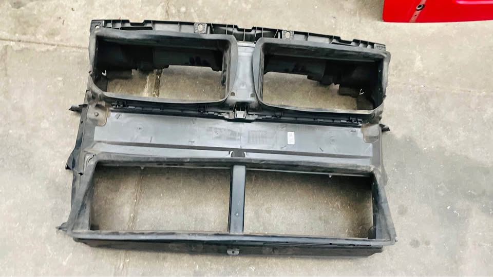 BMW X1 F48 Cradle - Private Seller BMW X1 F48 Cradle - Private Seller