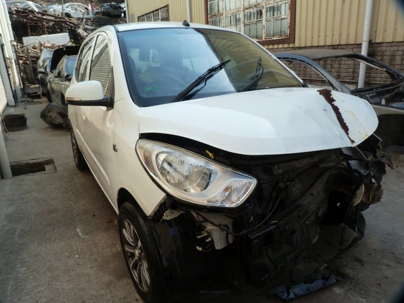 Hyundai i10 1.1 Manual White - 2013 STRIPPING FOR SPARES - Private Seller Hyundai i10 1.1 Manual White - 2013 STRIPPING FOR SPARES - Private Seller