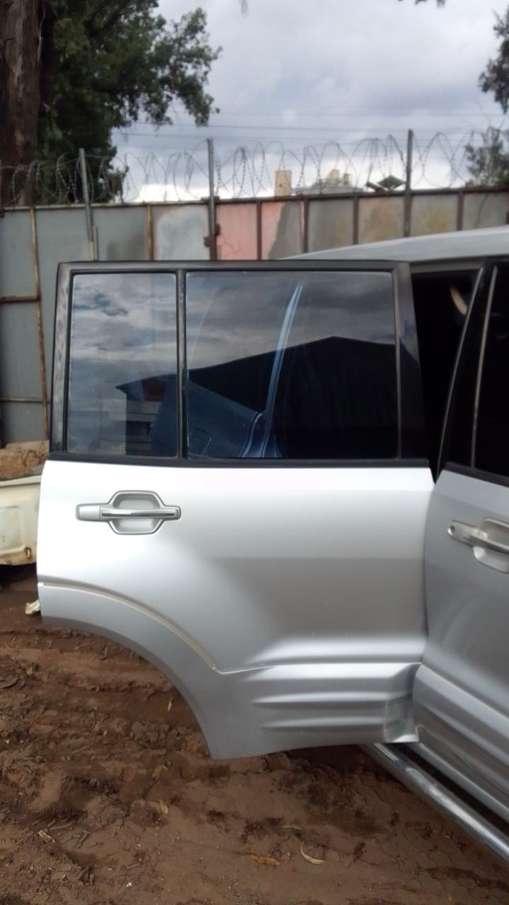 Used Mitsubishi Pajero Gen 3 Back Doors for sale - Private Seller Used Mitsubishi Pajero Gen 3 Back Doors for sale - Private Seller