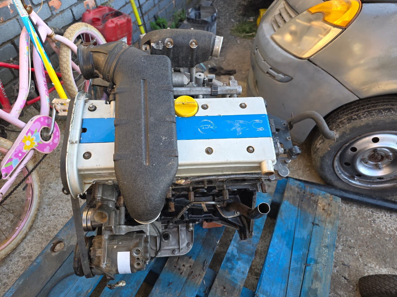 Astra H 2lt engine combo clutch and gearbox - Private Seller
