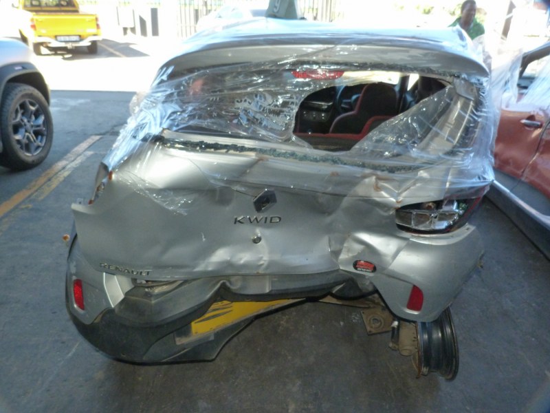 Renault Kwid 1.0 Manual Silver - 2020 SPARESBOYZ STRIPPING FOR SPARES - Private Seller