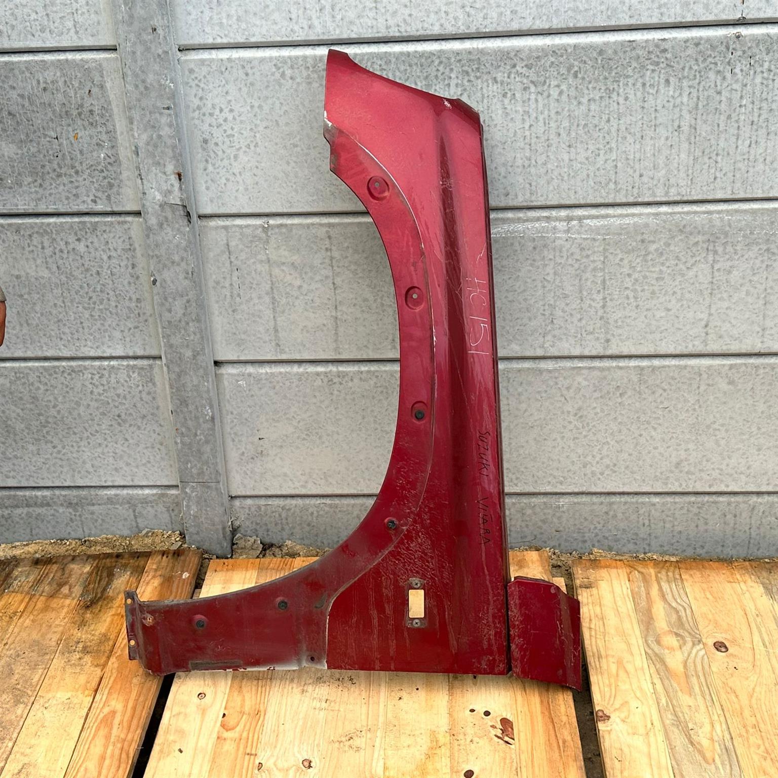 SUZUKI VITARA 1998 LEFT FENDER HCCT - Private Seller SUZUKI VITARA 1998 LEFT FENDER HCCT - Private Seller
