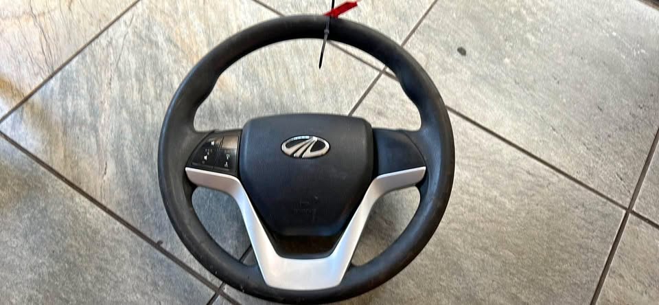Mahindra KUV 100 Steering Wheel Available @Circle 7 Used Parts Call Or WhatsApp - Private Seller