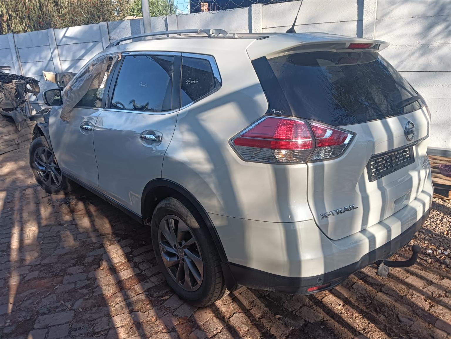 2016 NISSAN X TRAIL - Private Seller